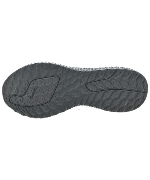 adidas รองเท้าผ้าใบ