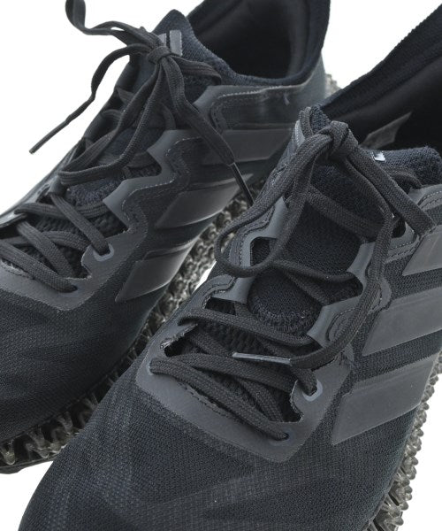 adidas รองเท้าผ้าใบ