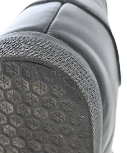 adidas รองเท้าผ้าใบ