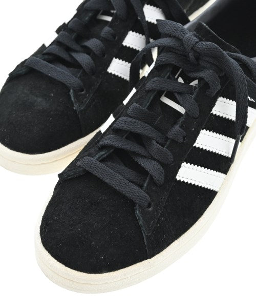 adidas รองเท้าผ้าใบ