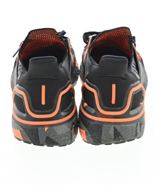 adidas รองเท้าผ้าใบ
