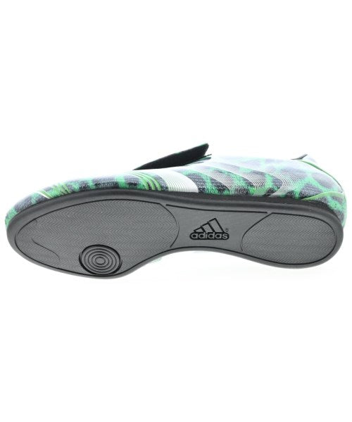 adidas รองเท้าผ้าใบ