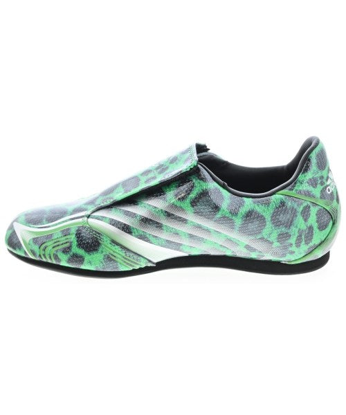 adidas รองเท้าผ้าใบ