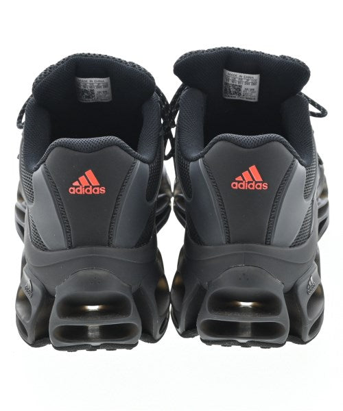 adidas รองเท้าผ้าใบ
