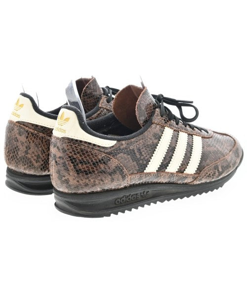 adidas รองเท้าผ้าใบ