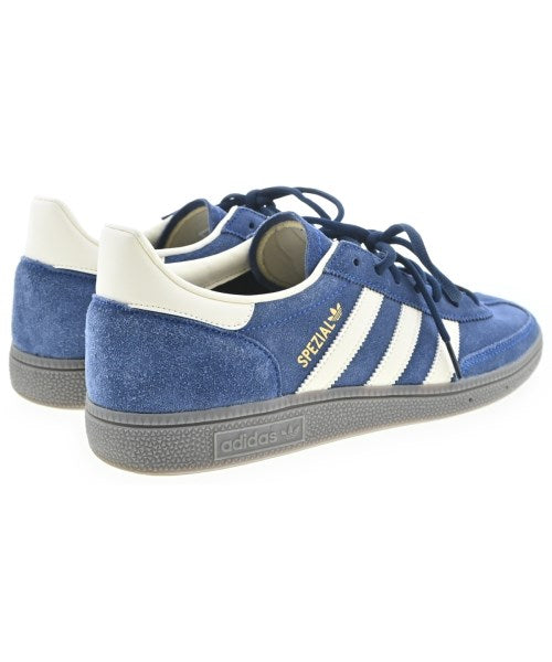 adidas รองเท้าผ้าใบ