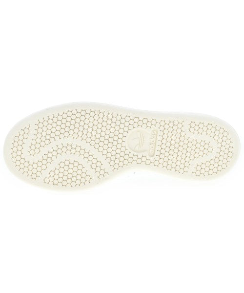 adidas รองเท้าผ้าใบ