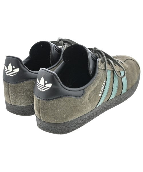 adidas รองเท้าผ้าใบ