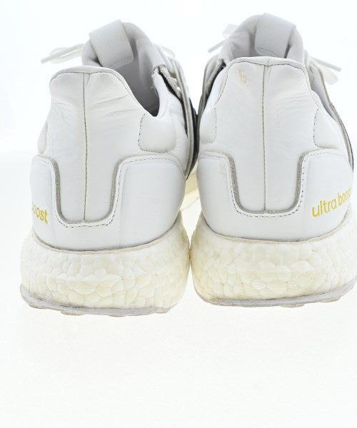 adidas รองเท้าผ้าใบ