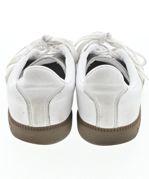 adidas รองเท้าผ้าใบ