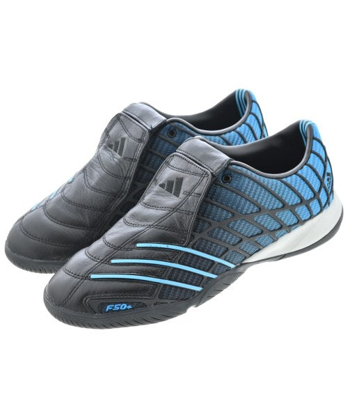 adidas รองเท้าผ้าใบ