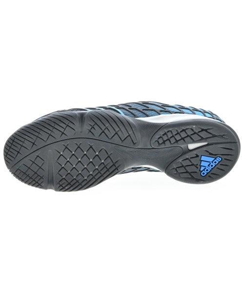adidas รองเท้าผ้าใบ