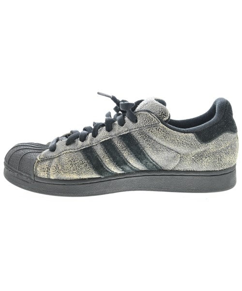 adidas รองเท้าผ้าใบ