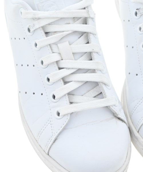 adidas รองเท้าผ้าใบ