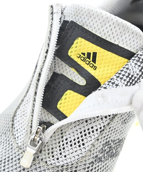adidas รองเท้าผ้าใบ