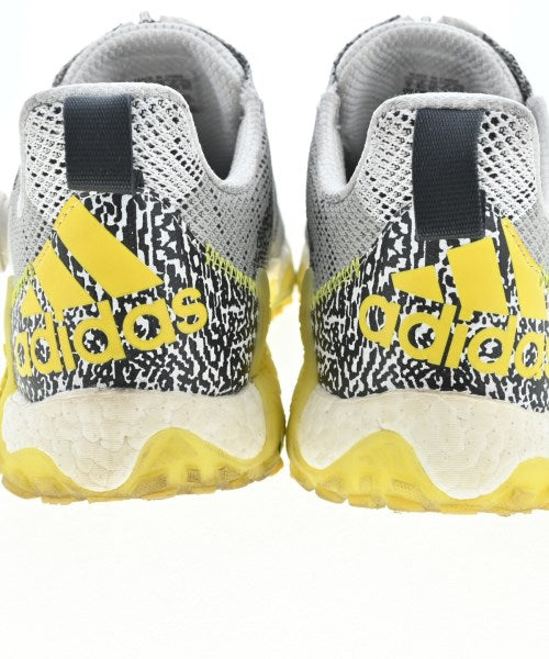 adidas รองเท้าผ้าใบ