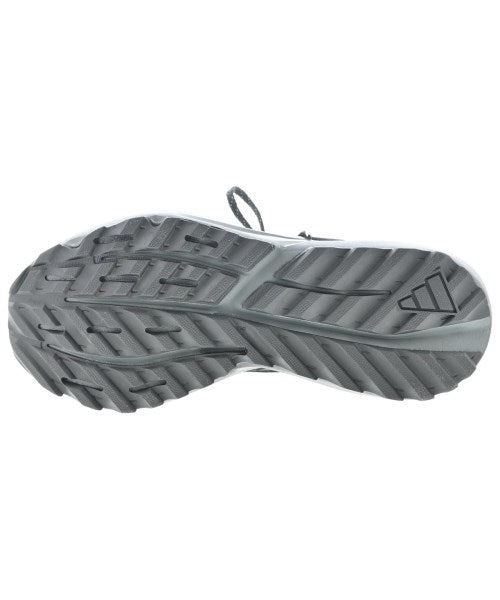 adidas รองเท้าผ้าใบ
