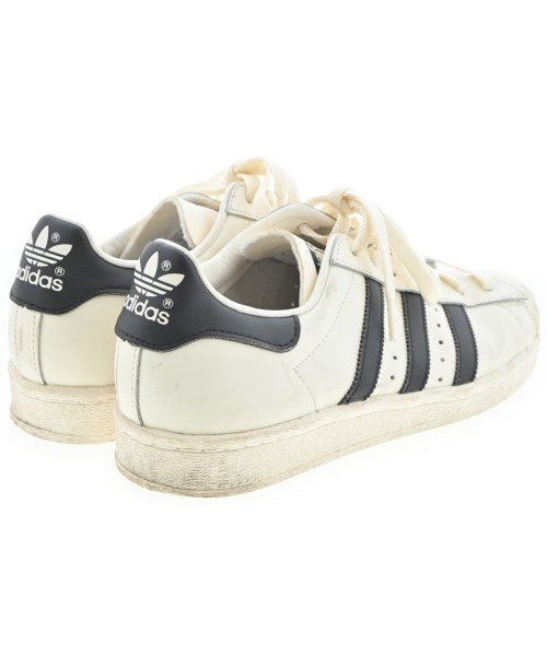 adidas รองเท้าผ้าใบ