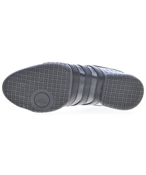 adidas รองเท้าผ้าใบ