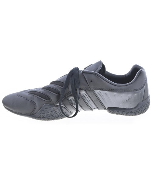 adidas รองเท้าผ้าใบ