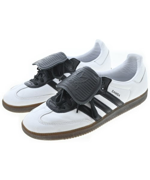 adidas รองเท้าผ้าใบ