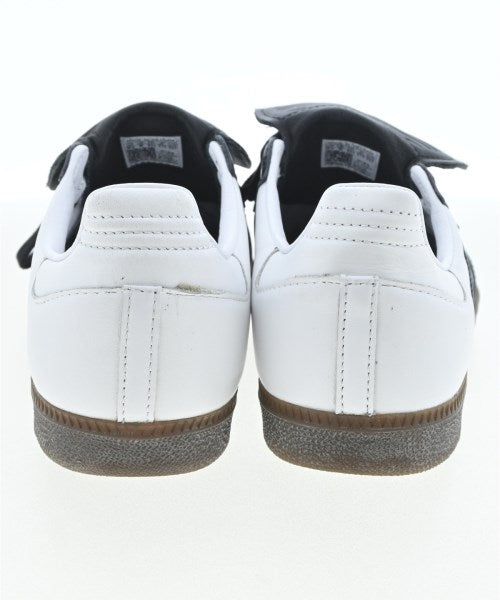 adidas รองเท้าผ้าใบ