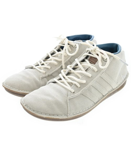 adidas รองเท้าผ้าใบ