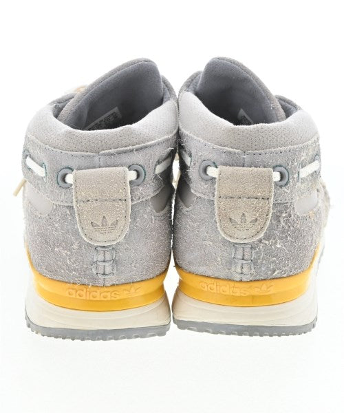 adidas รองเท้าผ้าใบ