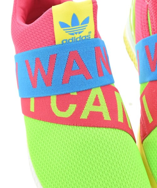 adidas รองเท้าผ้าใบ