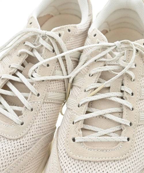adidas รองเท้าผ้าใบ
