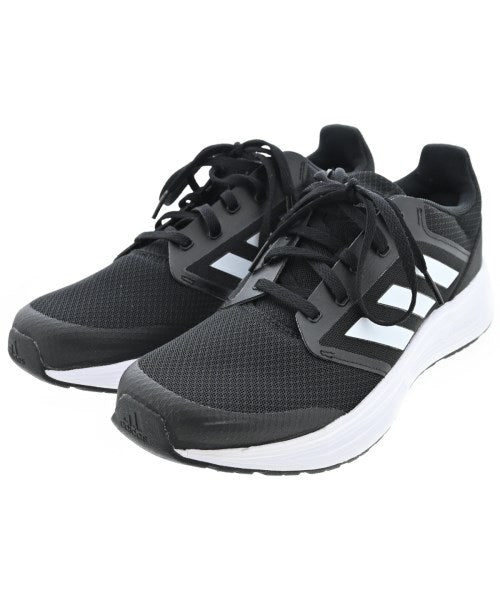 adidas รองเท้าผ้าใบ