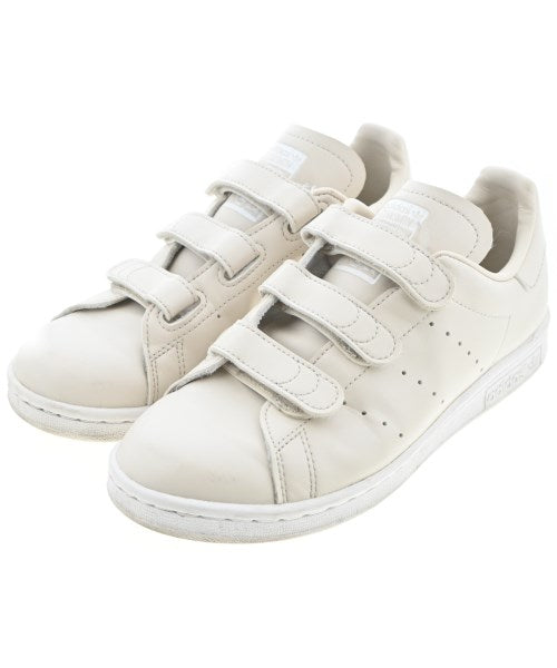 adidas รองเท้าผ้าใบ