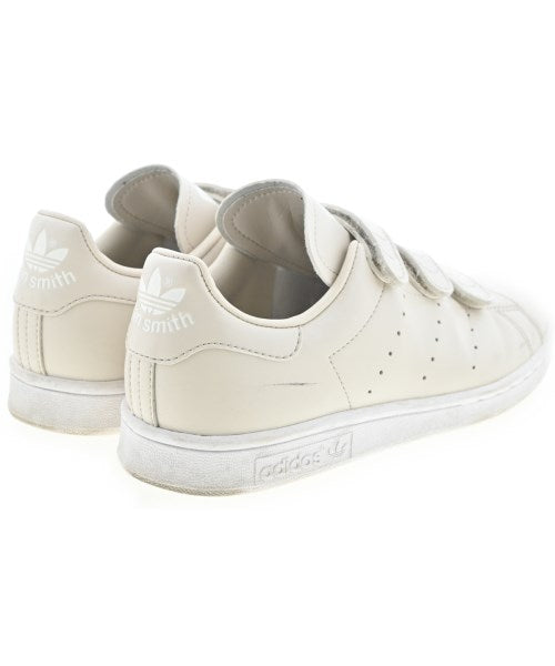 adidas รองเท้าผ้าใบ