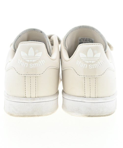 adidas รองเท้าผ้าใบ