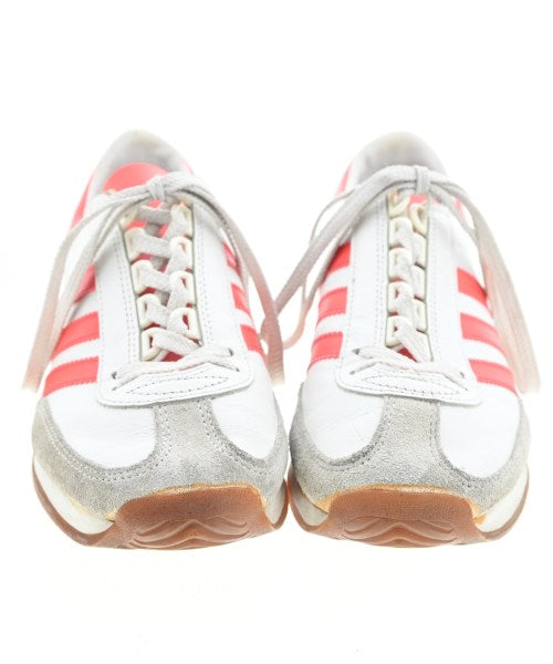 adidas รองเท้าผ้าใบ