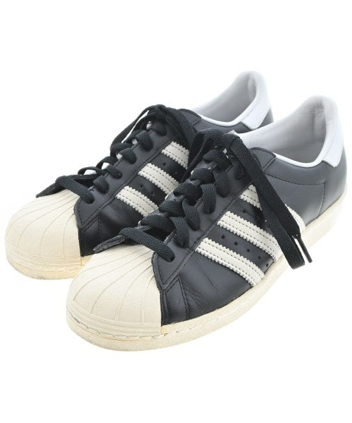 adidas รองเท้าผ้าใบ