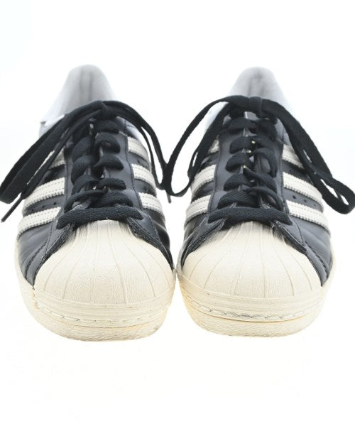 adidas รองเท้าผ้าใบ