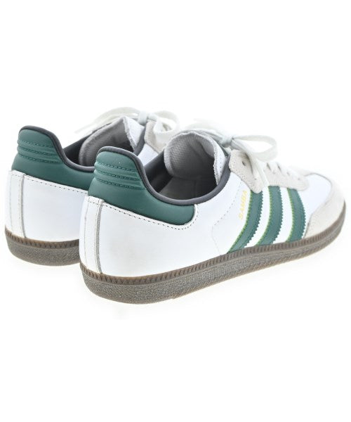adidas รองเท้าผ้าใบ