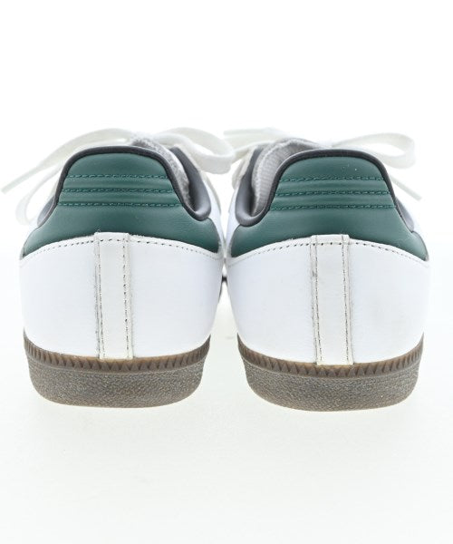 adidas รองเท้าผ้าใบ