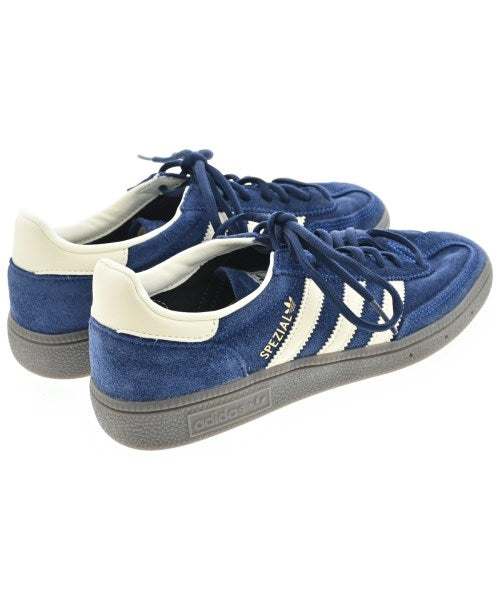 adidas รองเท้าผ้าใบ