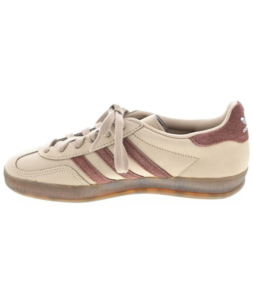 adidas รองเท้าผ้าใบ