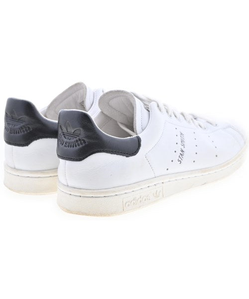 adidas รองเท้าผ้าใบ