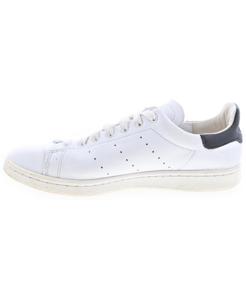 adidas รองเท้าผ้าใบ