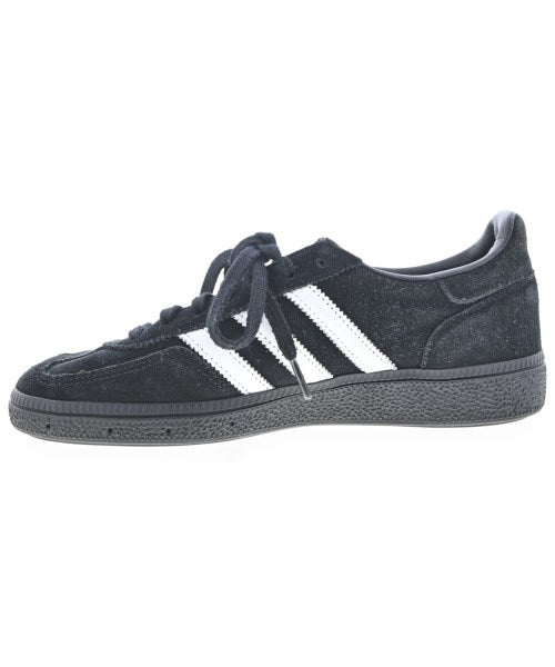 adidas รองเท้าผ้าใบ