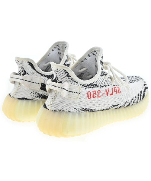 adidas รองเท้าผ้าใบ