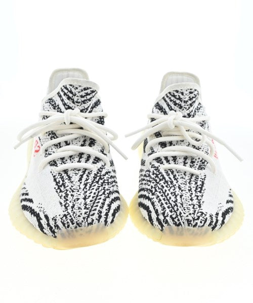 adidas รองเท้าผ้าใบ
