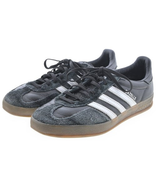 adidas รองเท้าผ้าใบ