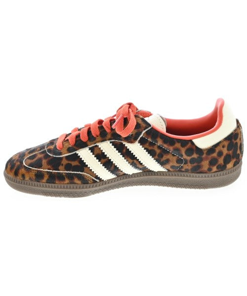 adidas รองเท้าผ้าใบ