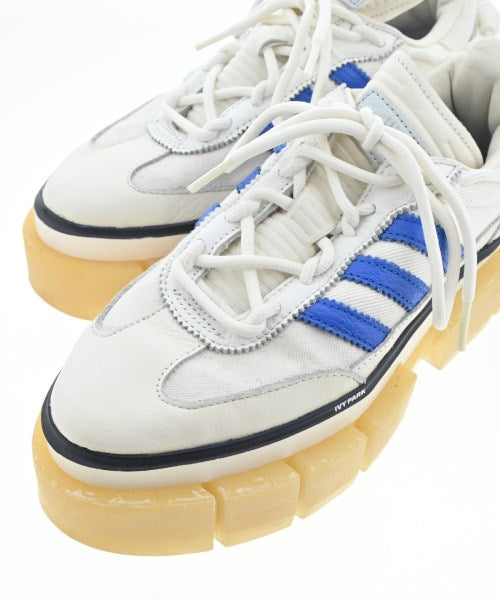adidas รองเท้าผ้าใบ