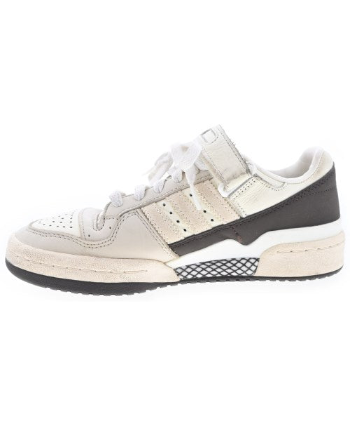 adidas รองเท้าผ้าใบ